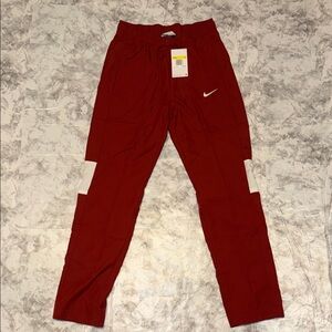 Nike Women's Track Pants in Maroon